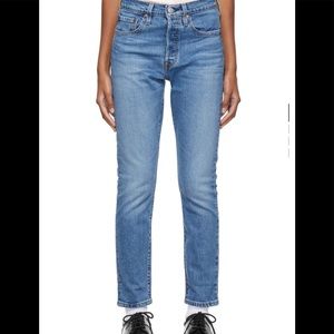 Levi’s 501 Skinny Jeans. High rise. 5 pockets with button fly.